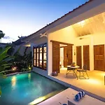 Perfect For Couples And Solo Travellers